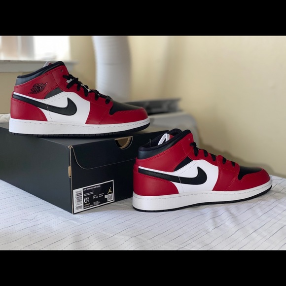 jordan 1 too big